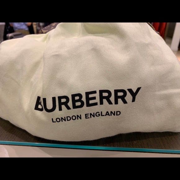 Burberry bag - Picture 4 of 6